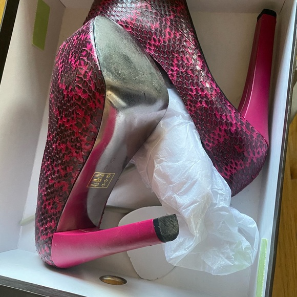 Bebe platform pumps - Picture 2 of 2